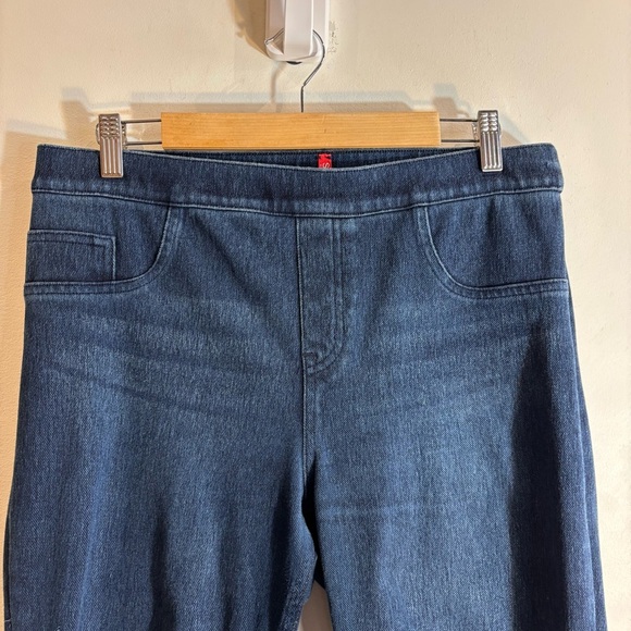 SPANX Sz L Pull On Skinny Jeggings Dark Wash Stretchy Blue Jeans - Picture 3 of 9